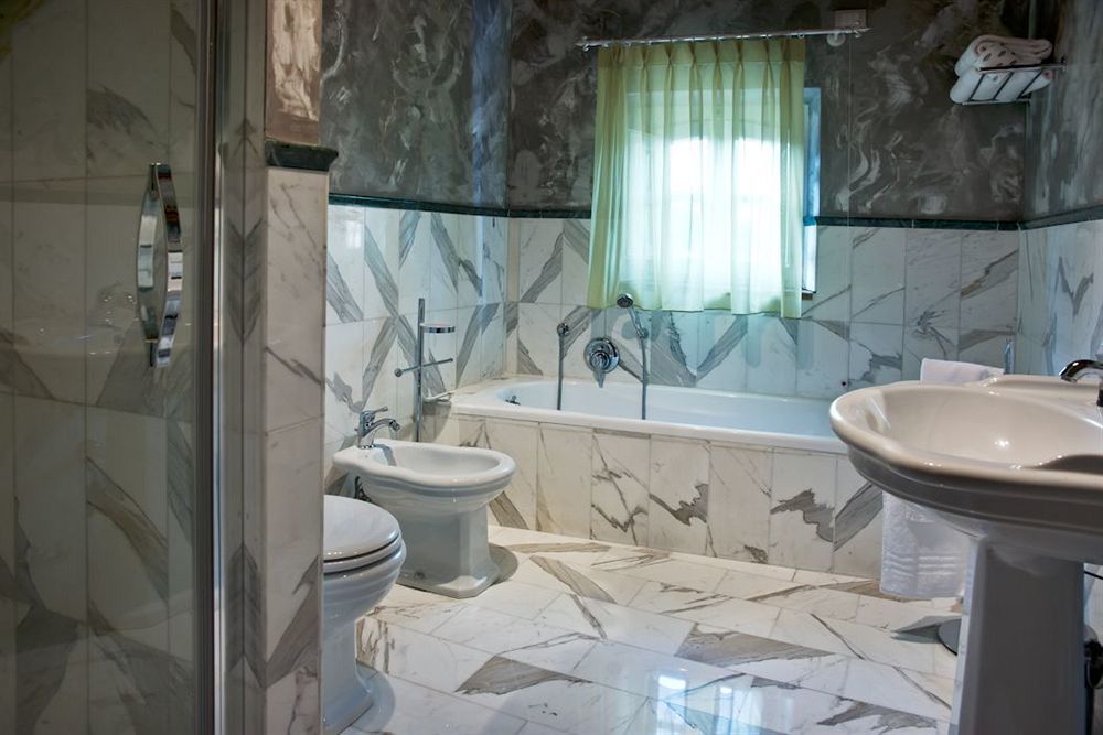 Suite Accommodation Mastiano Kültér fotó